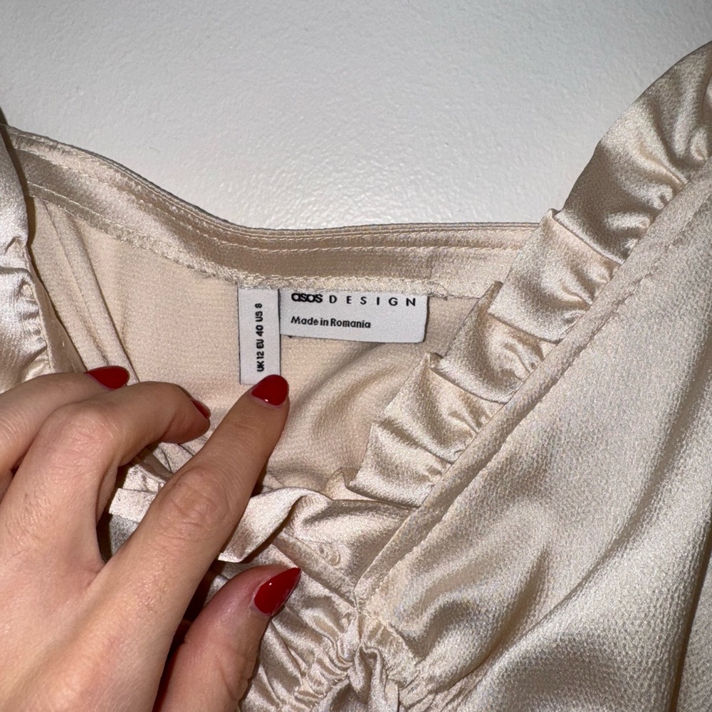 Cream Satin Ruffle Top ASOS - Picture 2 of 2
